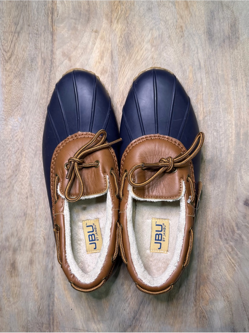 NEW JBU Mens Brown and Navy Duck Shoes - Cozy Outdoor Slip-Ons - Size 9